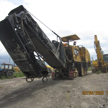 Фреза дорожная CATERPILLAR PM620