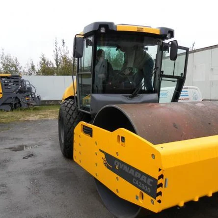 Каток DYNAPAC CA2800D