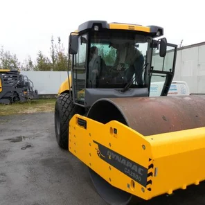 Каток DYNAPAC CA2800D